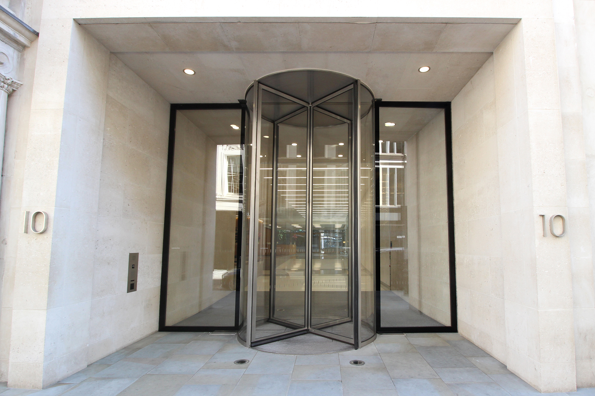 Glass Revolving Doors supplier UK and Oversized Glass Revolving Doors